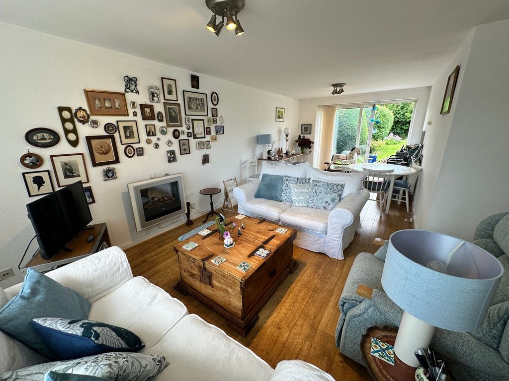 Property photo 2 of 15