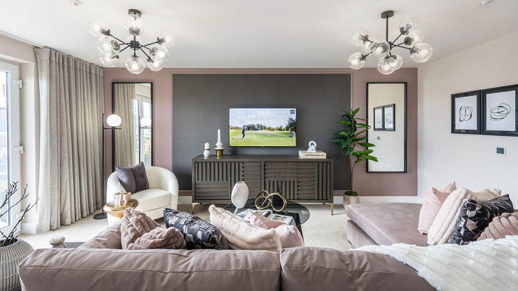 Property photo 2 of 13 West Craigs