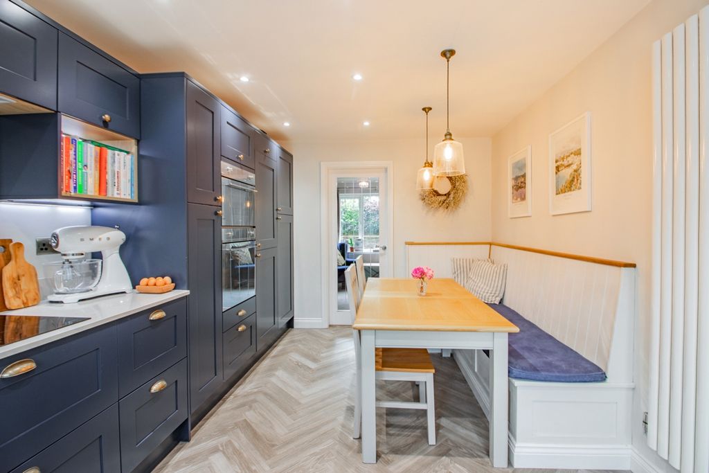Property photo 2 of 25 Kitchen Diner