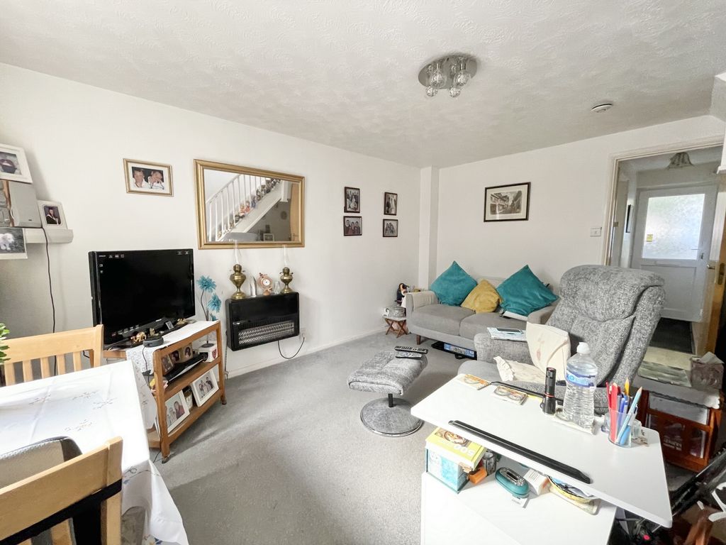 Property photo 3 of 17 Photo 12