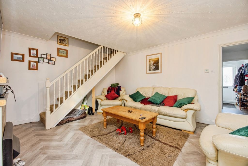 Property photo 3 of 20 Pbox-Img.Jpg