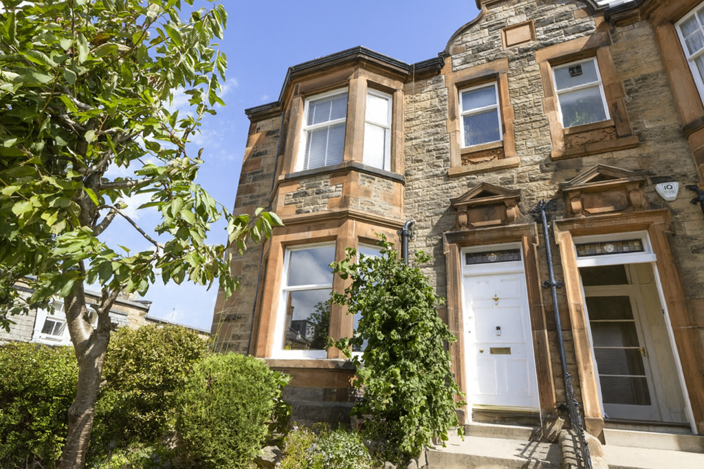 Property photo 1 of 33