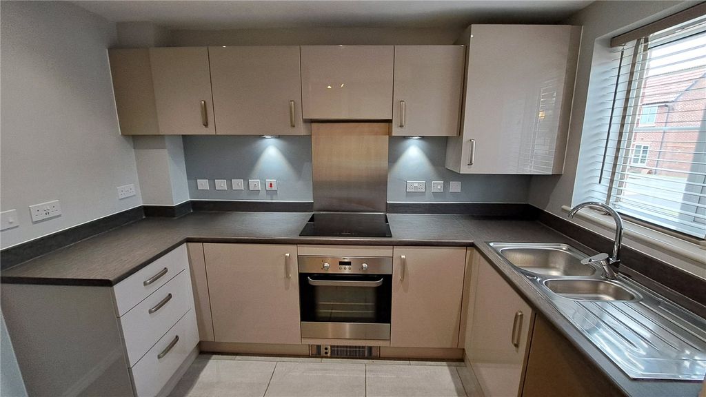 Property photo 3 of 19 Picture No. 09