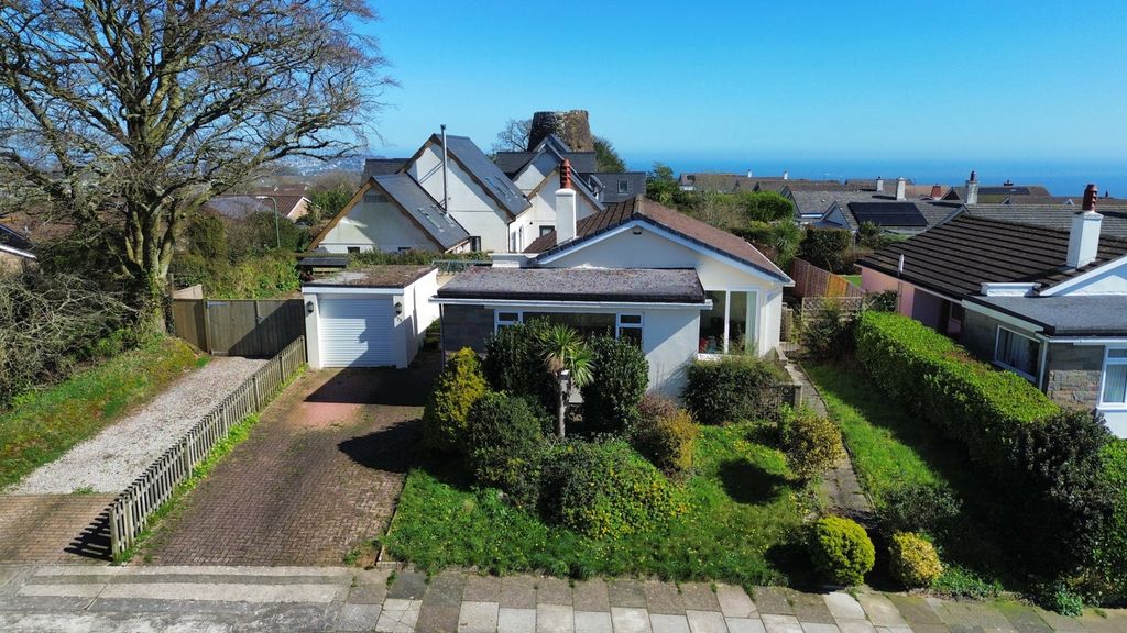 Property photo 2 of 17