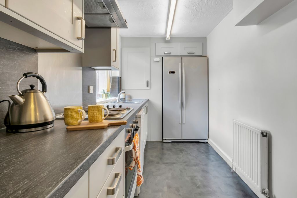 Property photo 3 of 9 Property Photo