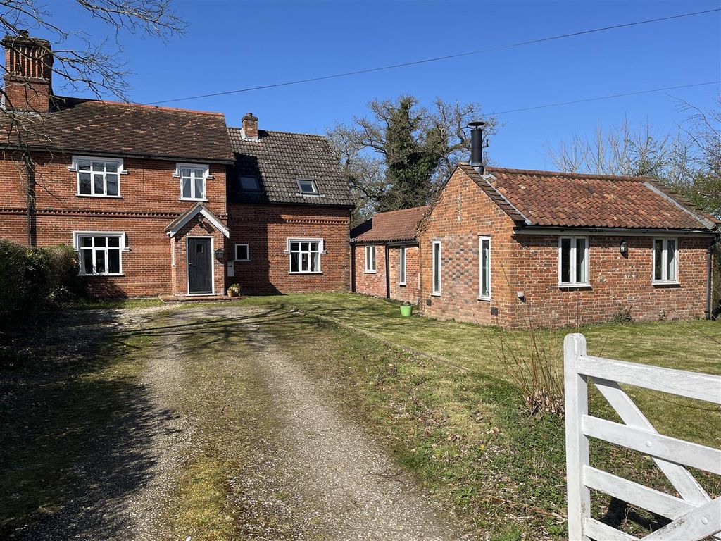 Property photo 1 of 22