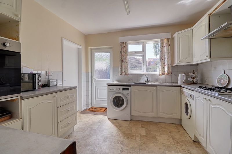 Property photo 2 of 13 Kitchen