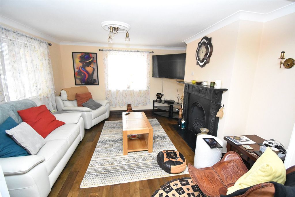 Property photo 2 of 17 Picture No. 35