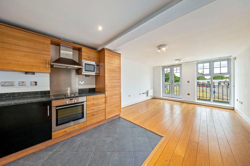 Property photo 2 of 13