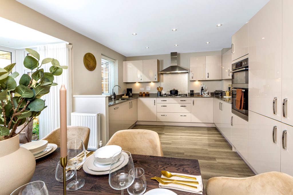 Property photo 2 of 10 Culver Kitchen