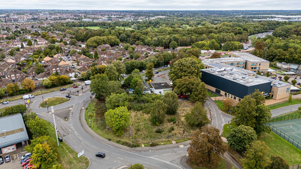 Property photo 3 of 6 Photo 2