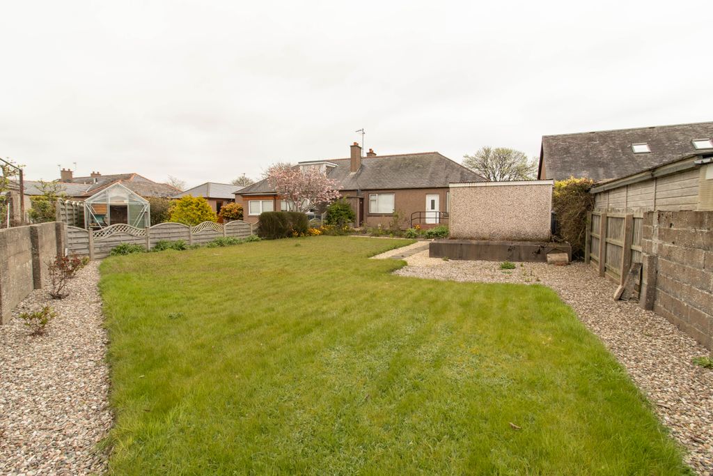 Property photo 2 of 28 Rear Garden
