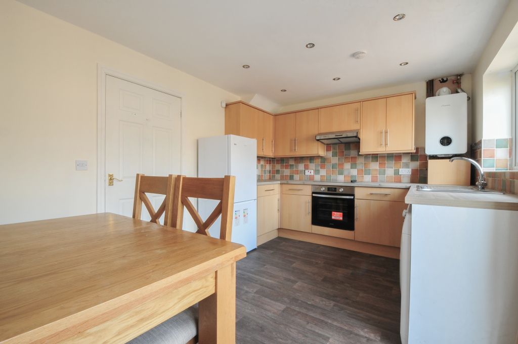 Property photo 3 of 28
