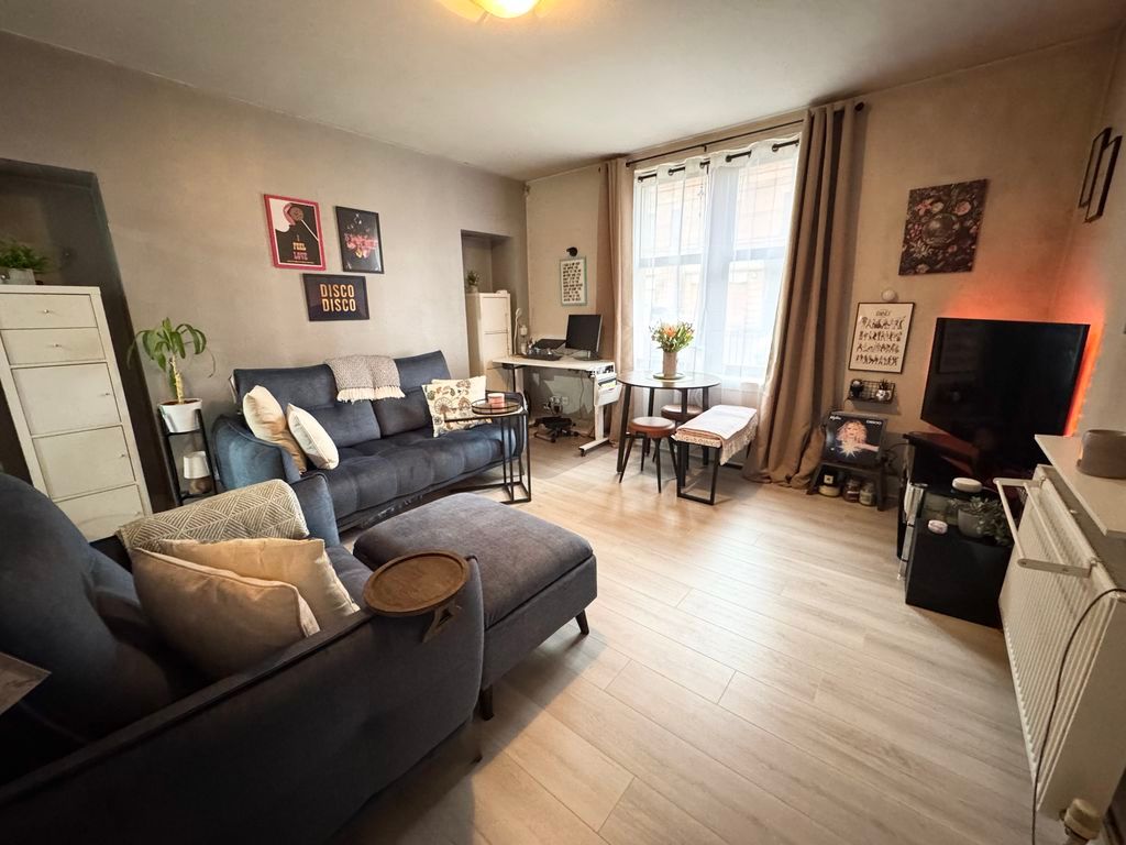 Property photo 2 of 12 Photo 1