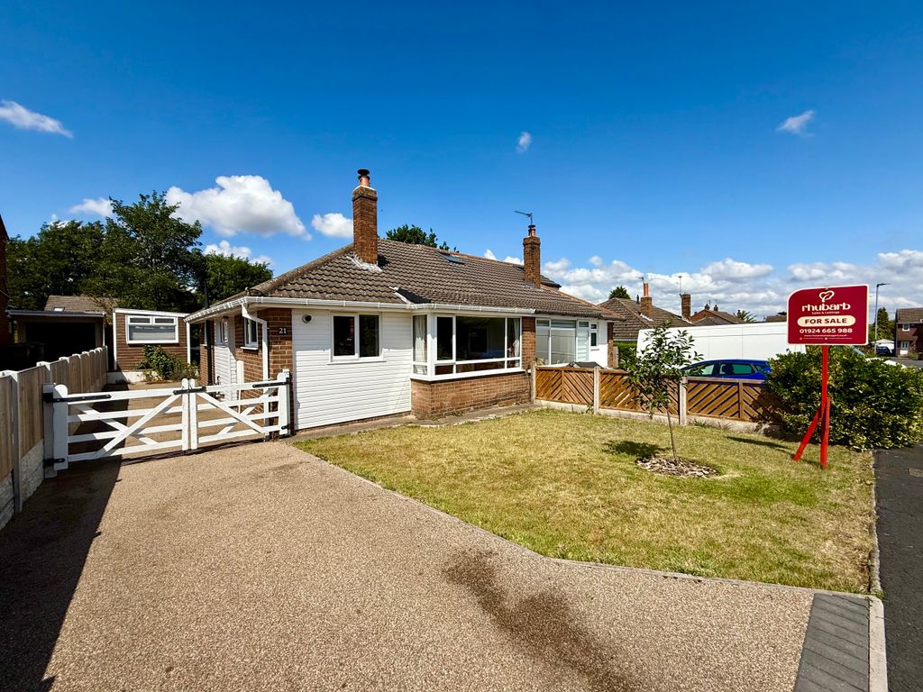 Property photo 1 of 18 External