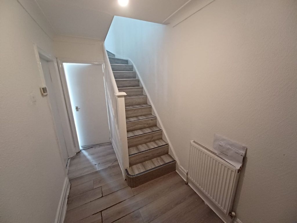 Property photo 2 of 11 Picture No. 02