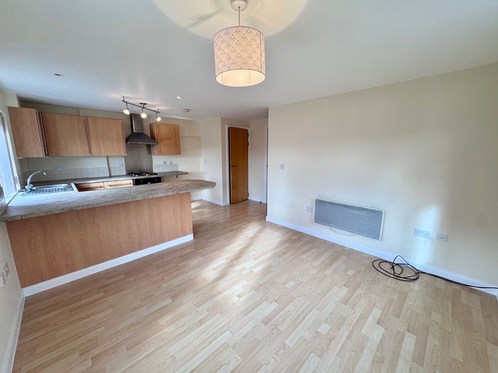 Property photo 3 of 9