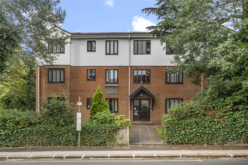 Property photo 2 of 14 Picture No. 18