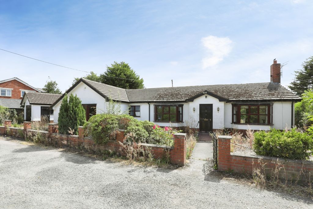 Property photo 2 of 23