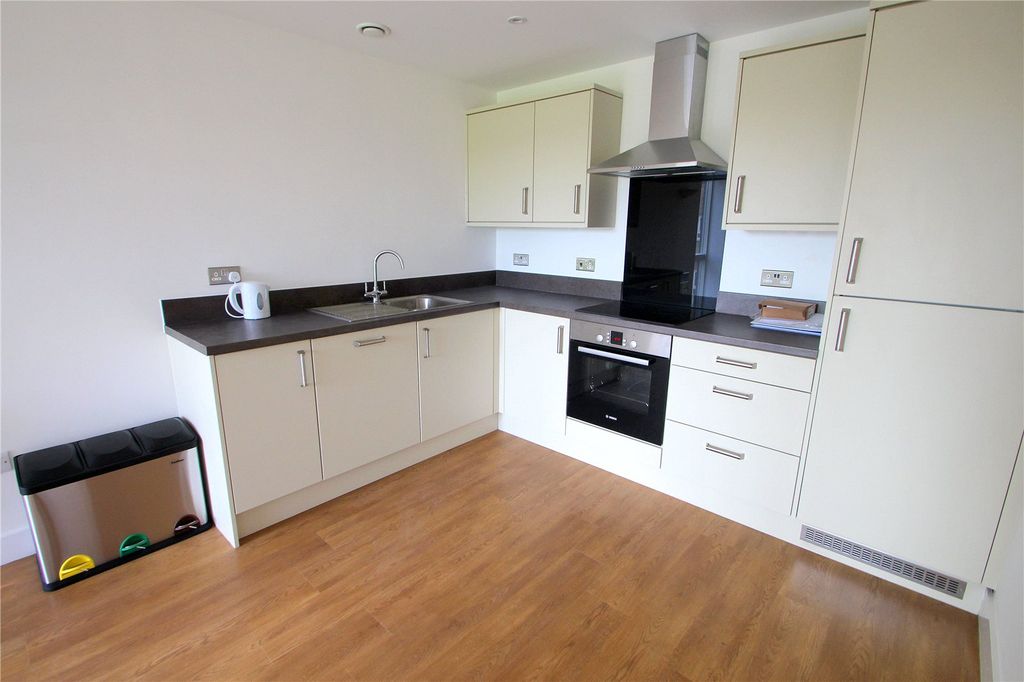 Property photo 2 of 8 Picture No. 04