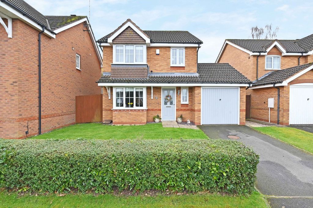 Property photo 1 of 27