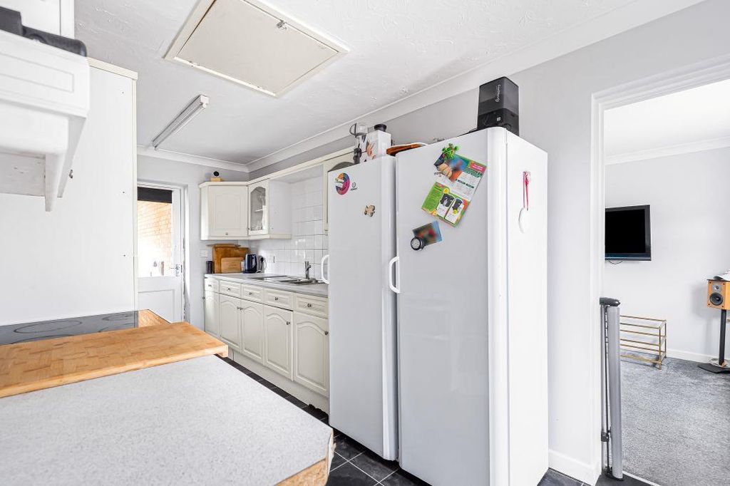 Property photo 2 of 33 24_75183.Jpg