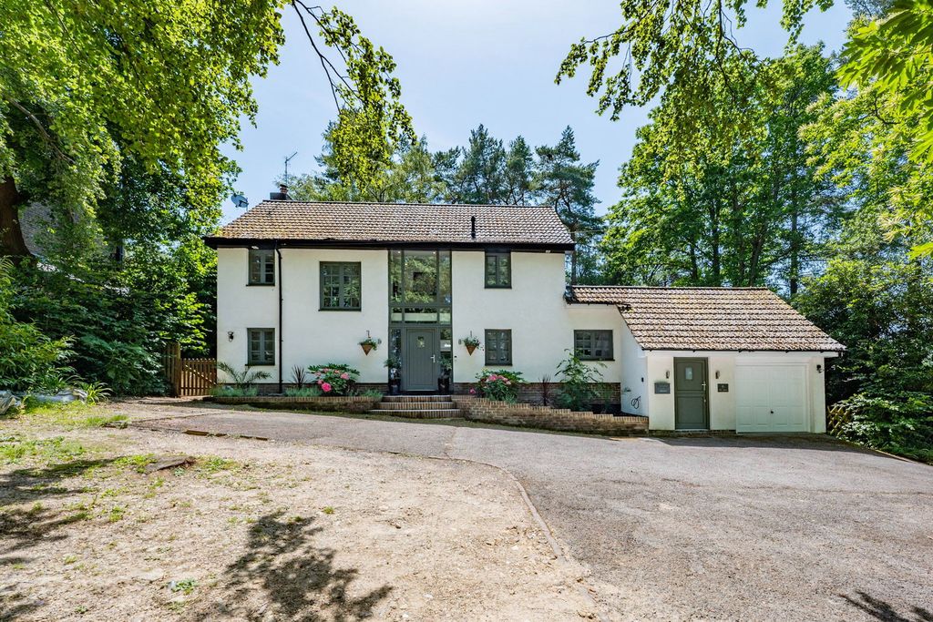 Property photo 1 of 20