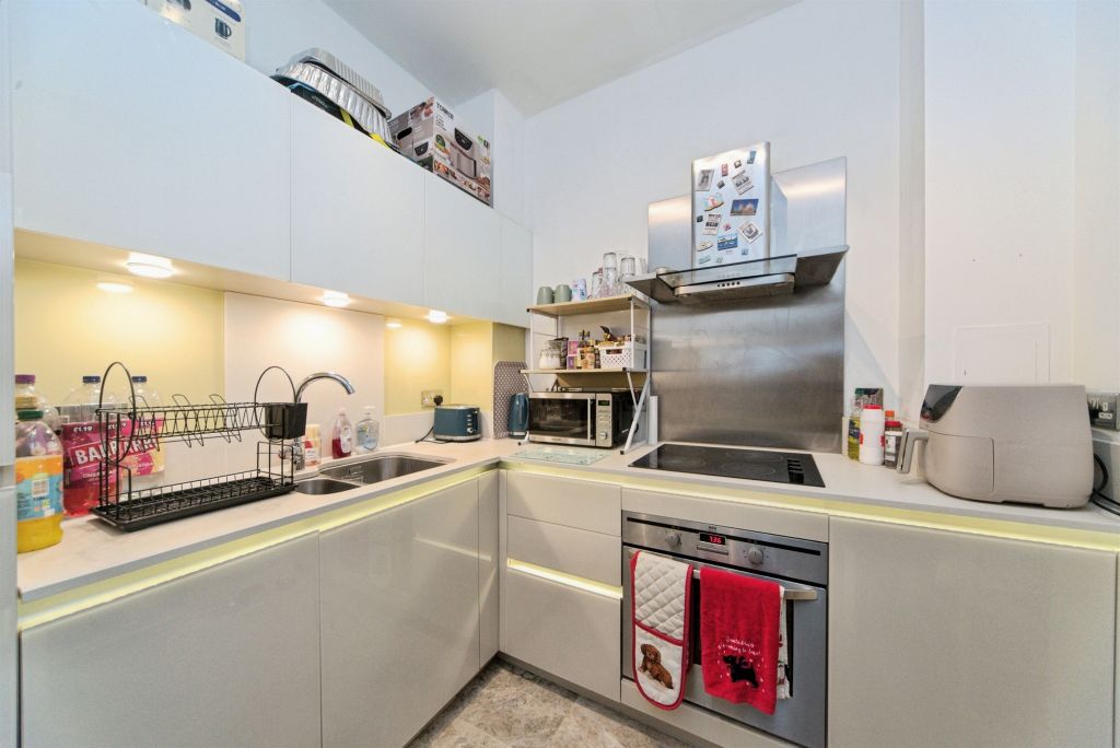 Property photo 2 of 12