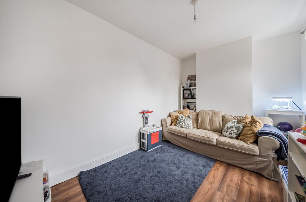 Property photo 3 of 13 Picture No. 12