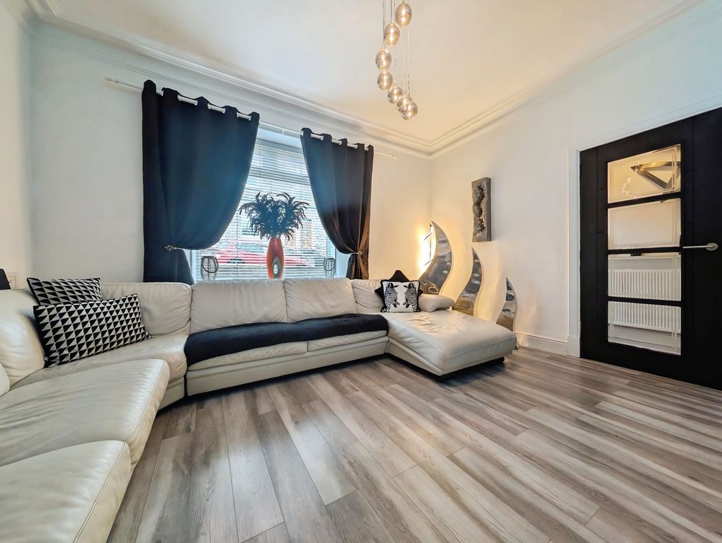 Property photo 3 of 29 Living Room