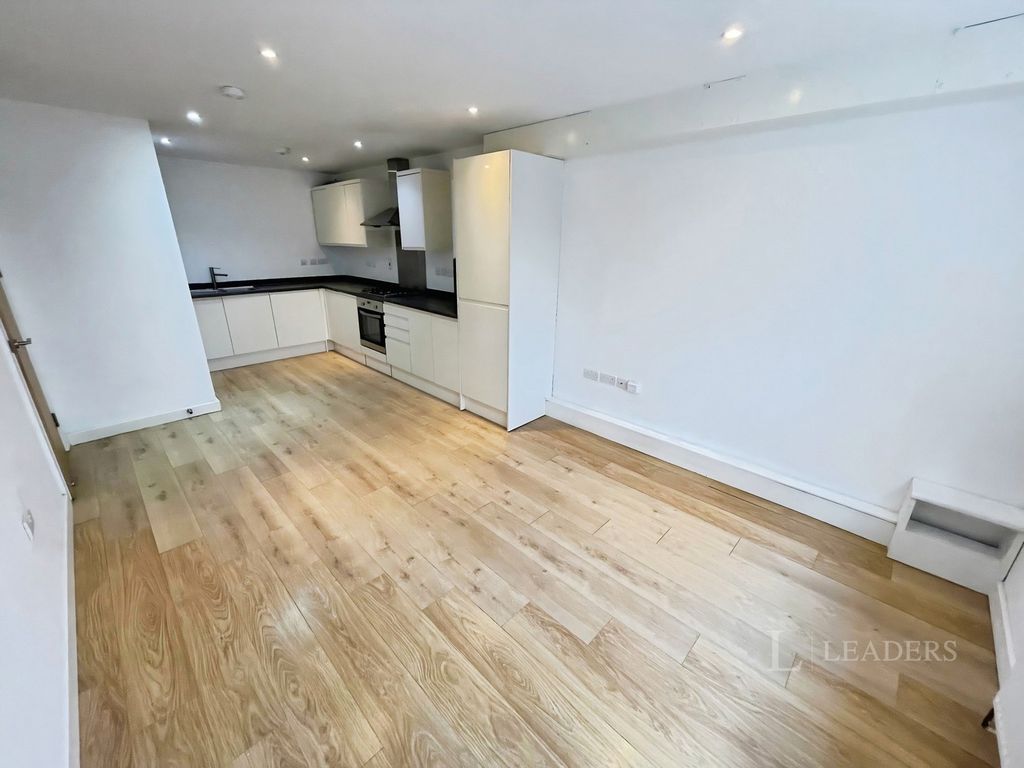 Property photo 2 of 9 Pbox-Img.Jpg