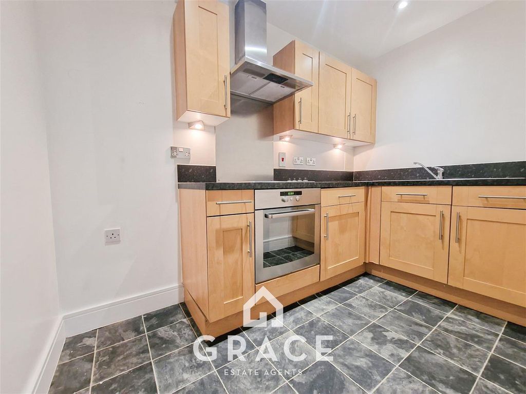 Property photo 2 of 6 Ruomwtwsv0i8Yatyxlxknw.Jpg