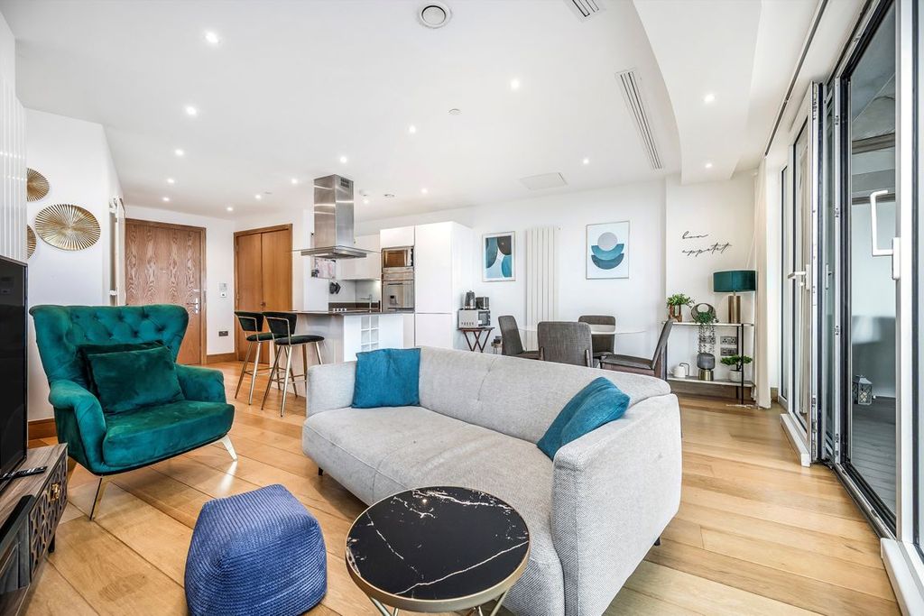 Property photo 2 of 7