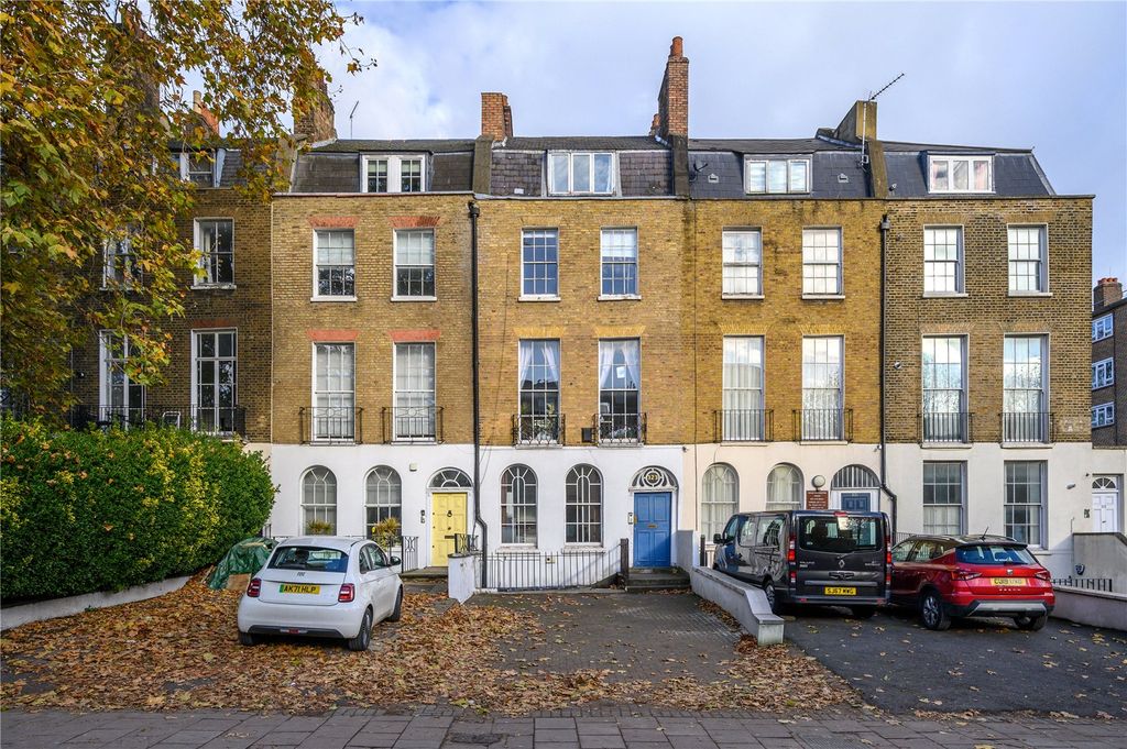 Property photo 2 of 9 Picture No. 13