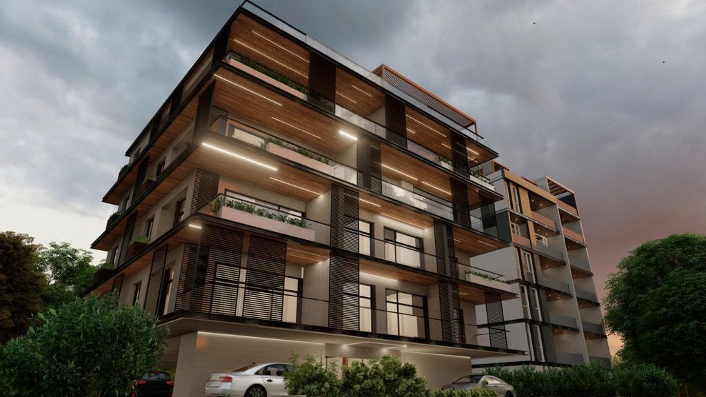 Property photo 1 of 2