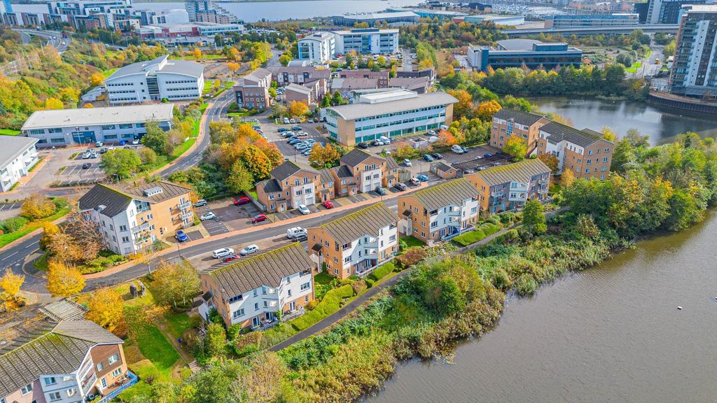 Property photo 1 of 18 Ariel