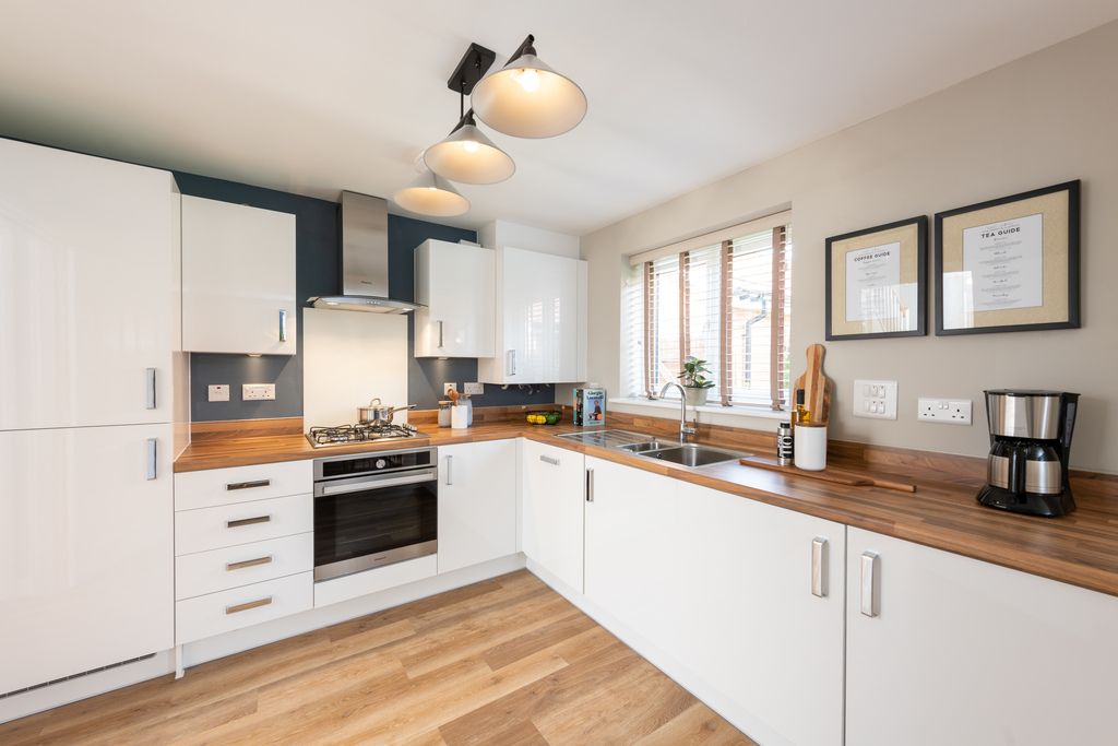Property photo 2 of 10 B-Vise-P306-Epsom-Pottf-21-011