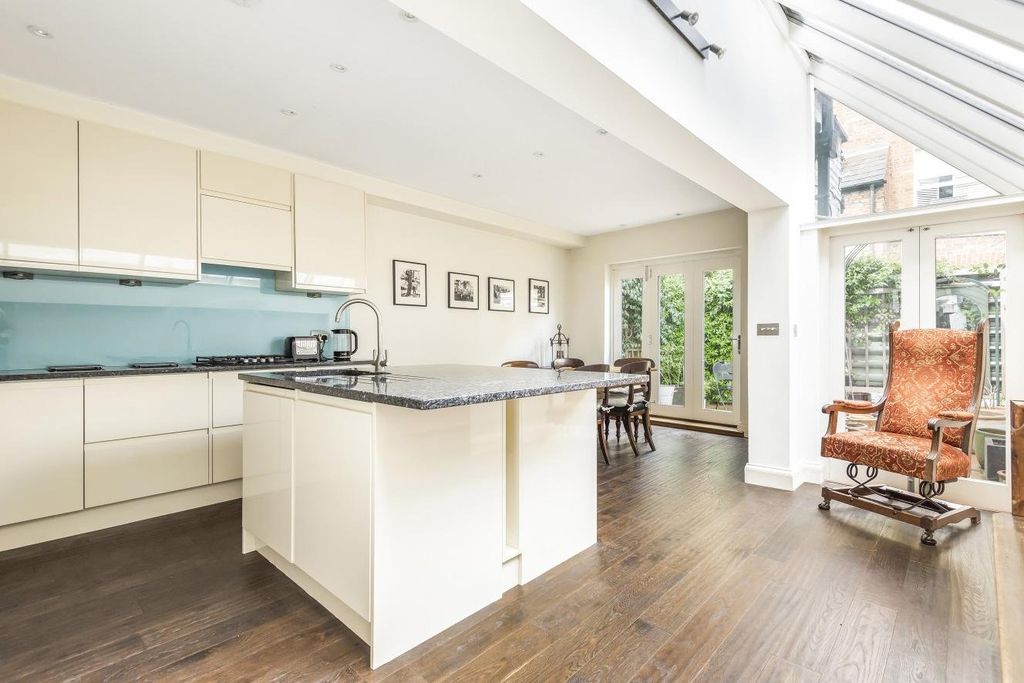 Property photo 2 of 10 Picture 2