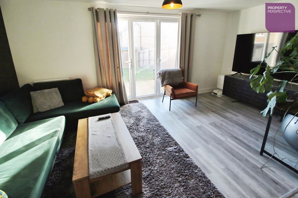 Property photo 2 of 12 Living Dining Kitchen