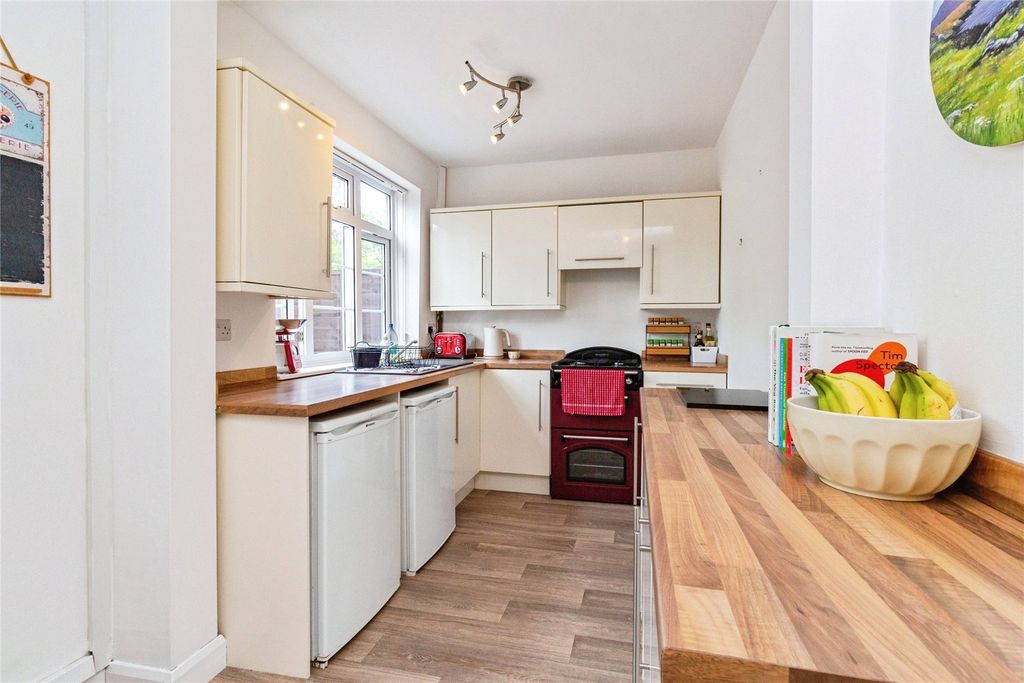 Property photo 3 of 17 Picture No. 33