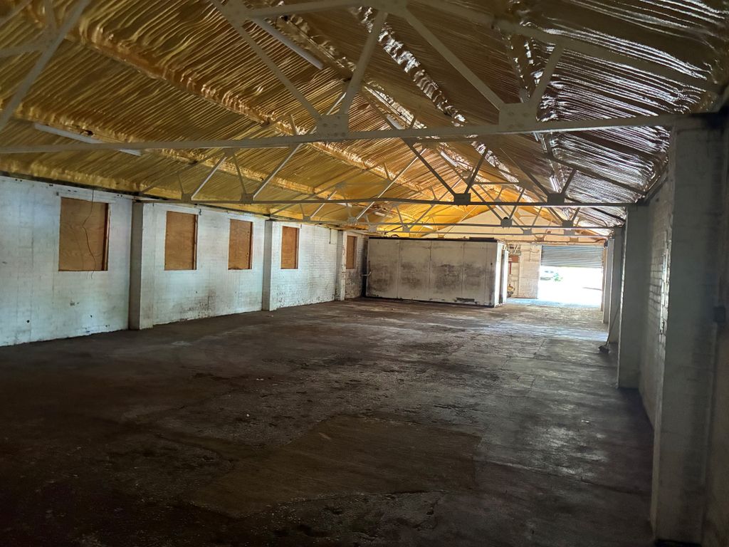Property photo 2 of 3