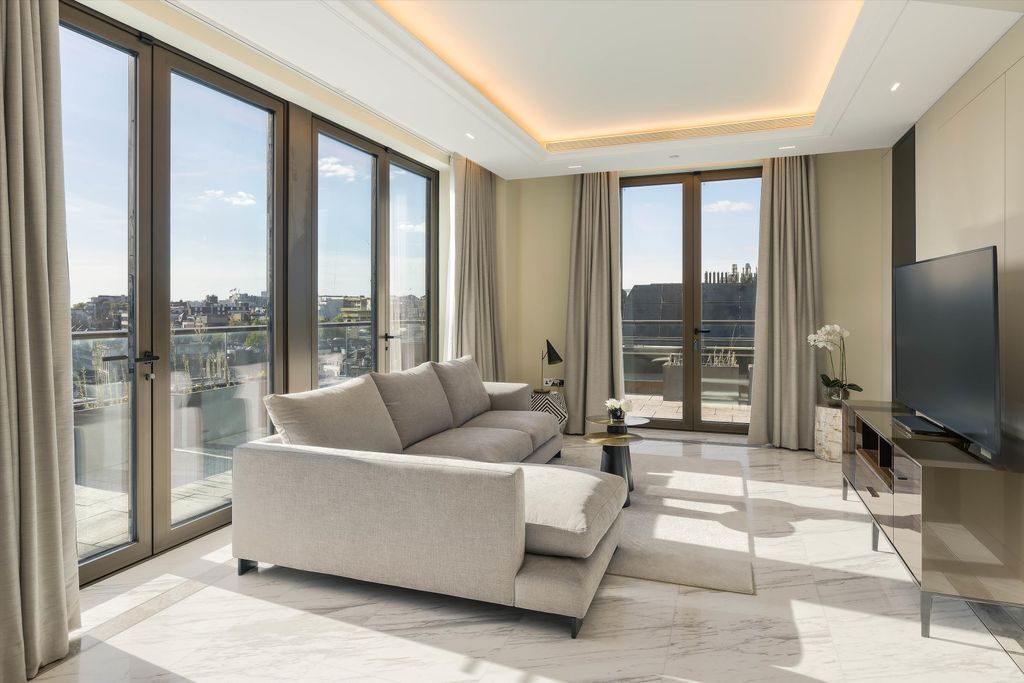 Property photo 2 of 14 Image