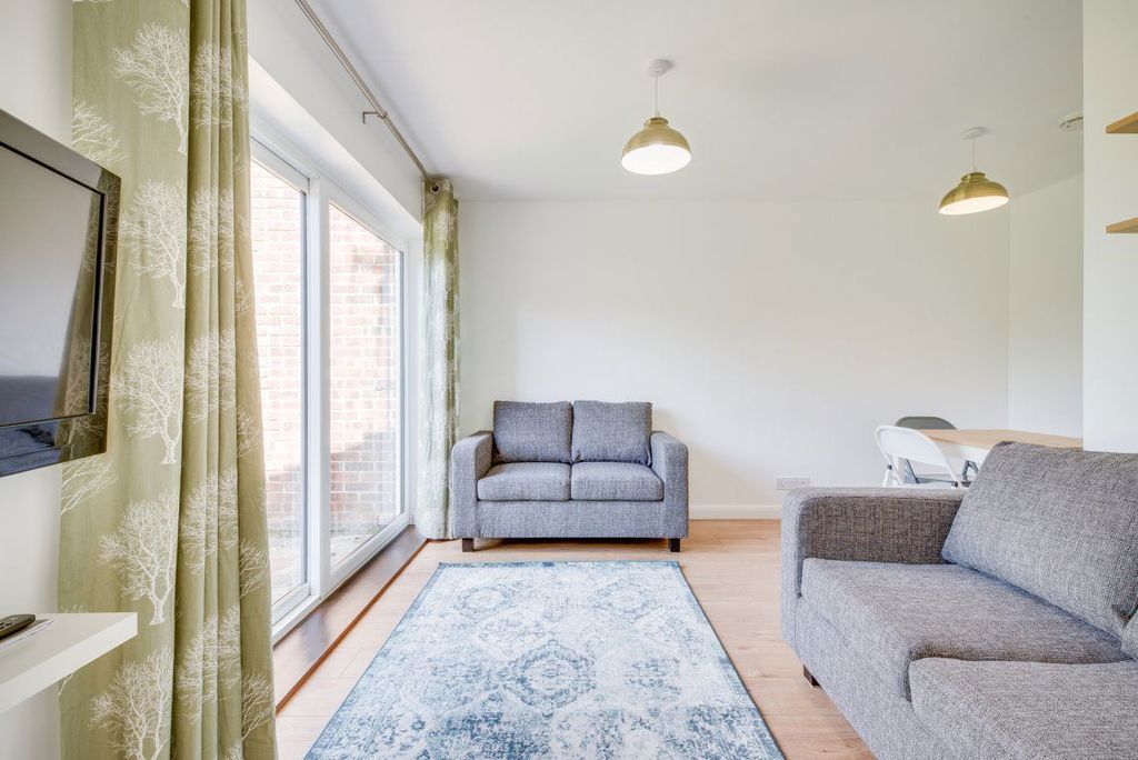 Property photo 1 of 41