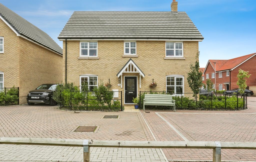 Property photo 1 of 16