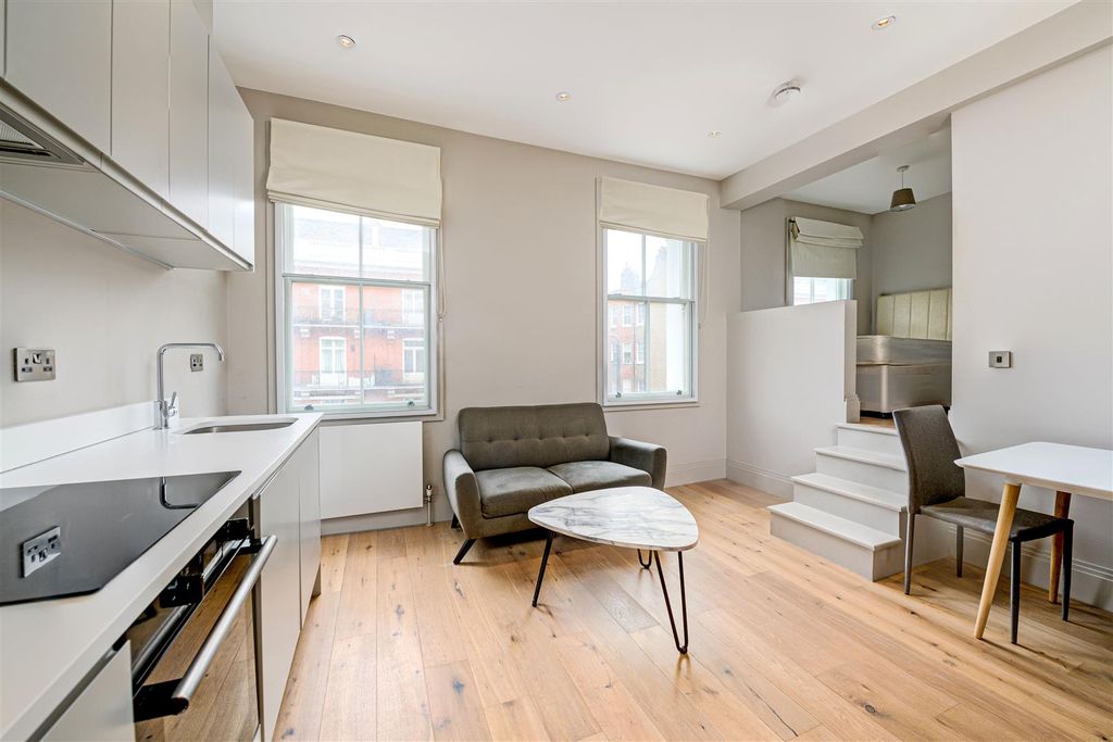 Property photo 2 of 8 81G Warwick Rd Rec 2.Jpg