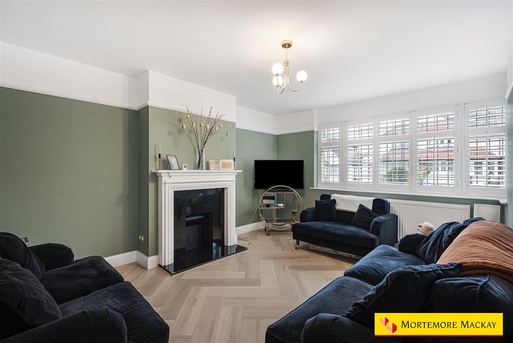 Property photo 2 of 28 18_77103_Watermarked.Jpg