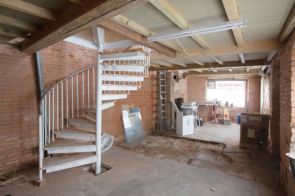 Property photo 2 of 7 Photo 1