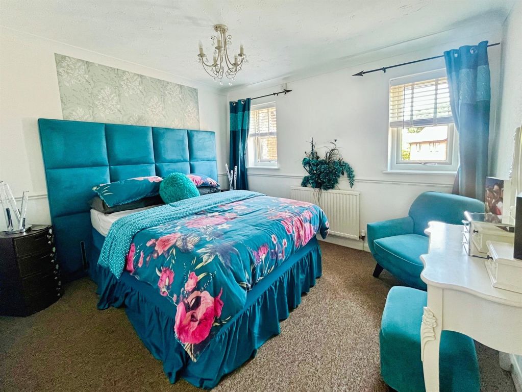 Property photo 2 of 21