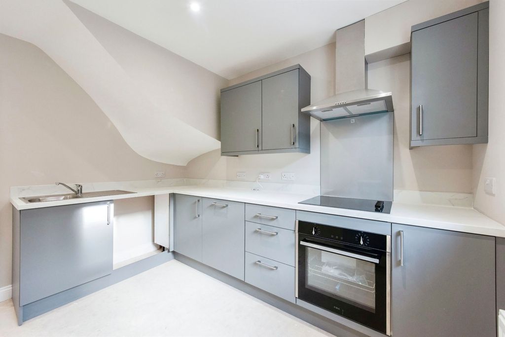 Property photo 3 of 14 Image