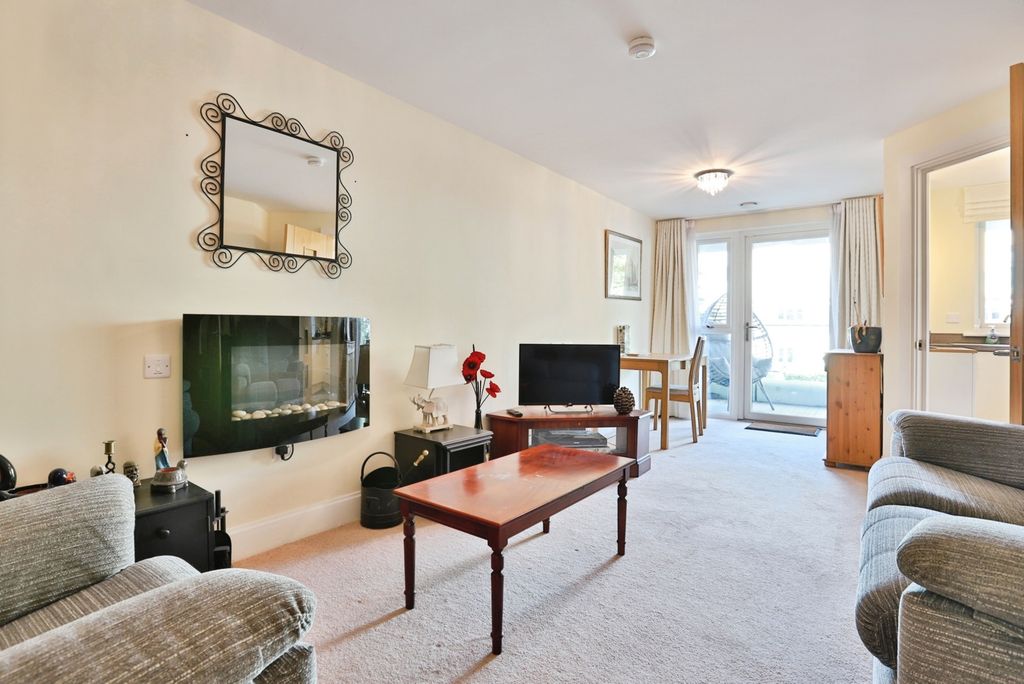 Property photo 3 of 21 Pbox-Img.Jpg